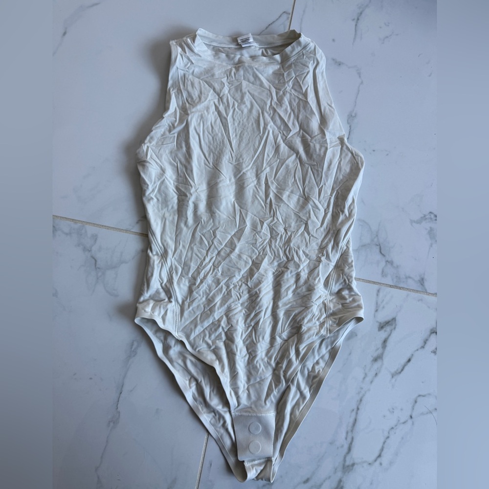 Lululemon wunder soft body suit